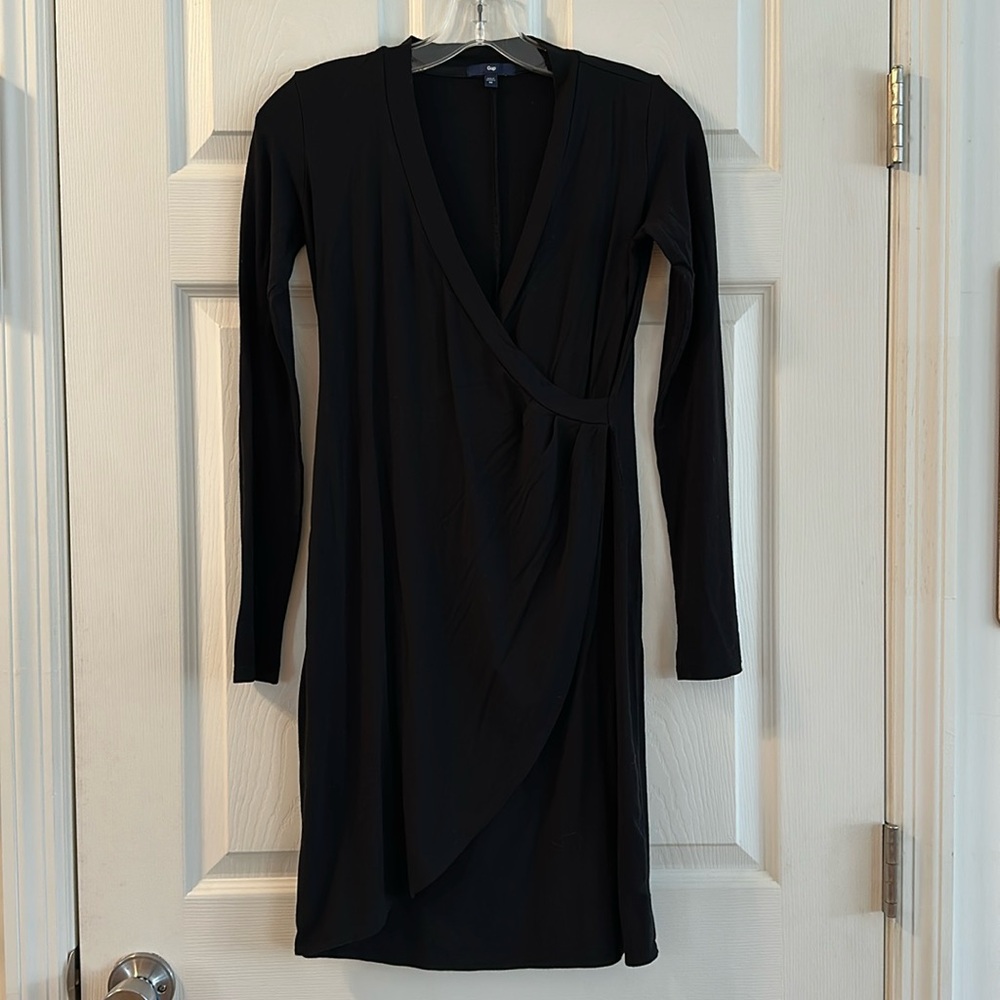Gap (XS) black long sleeve wrap dress.